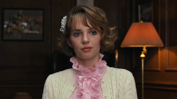 stranger things robin buckley maya hawke