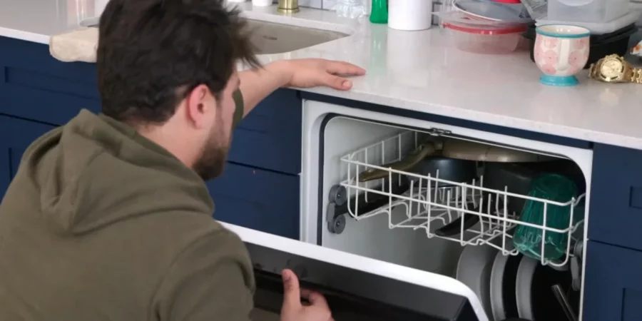 Zied Hakimi Dishwasher